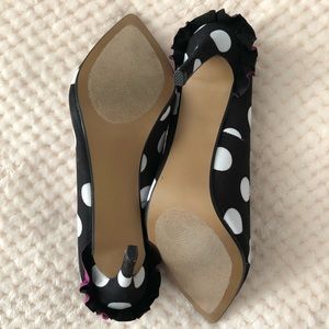 betsey johnson harbur pump